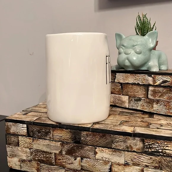 NEW Rae Dunn FEAST Large Mug - Picture 5 of 9